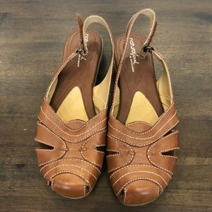 4 for $60 Natural soul by Natralizer brown sandals